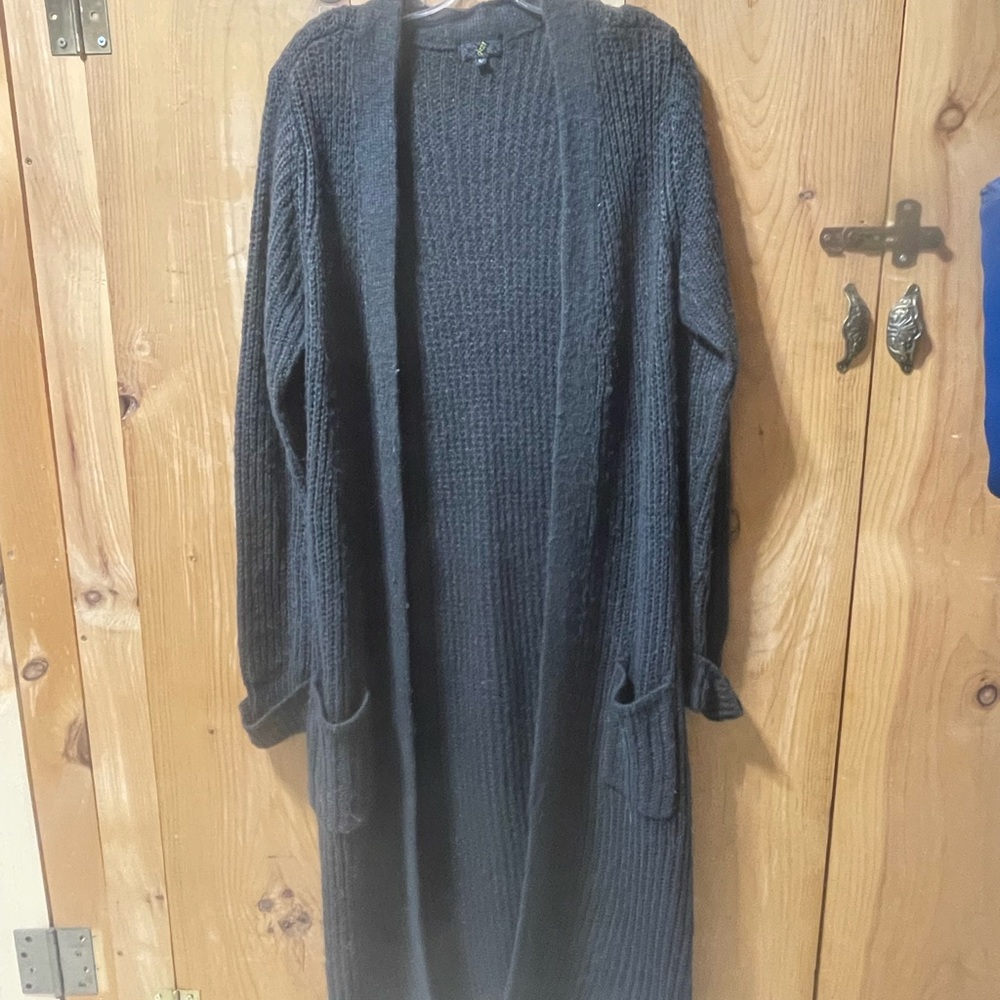 G21 long black cardigan